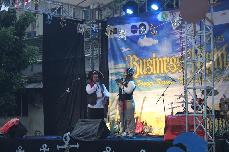 Business Night 2025: Wujudkan Solidaritas dan Kreativitas Mahasiswa Administrasi Bisnis