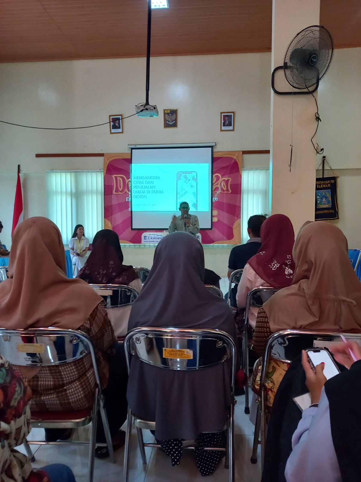 Dosen Ilmu Administrasi Bisnis UPN “Veteran” Yogyakarta Dorong UMKM Desa Purwomartani Go Digital melalui Program Desa Berdaya 2025