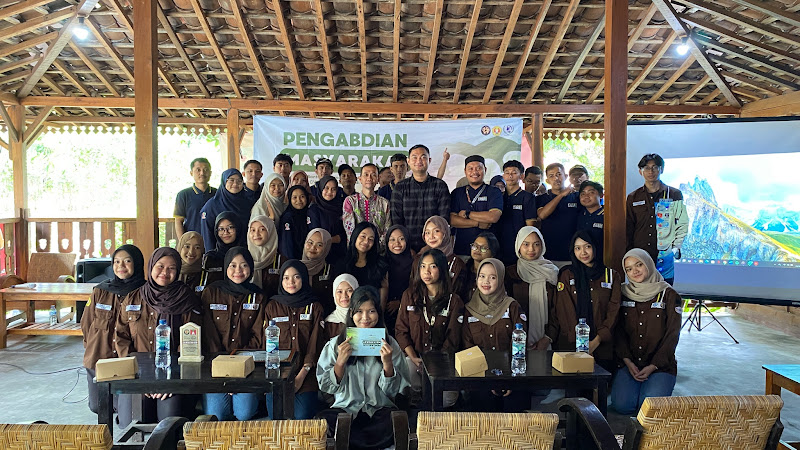 KSM Bisnis Digital Gelar Pengabdian Masyarakat: Digital Marketing & Branding untuk CV MItra Tani Abadi